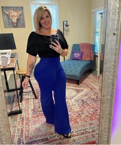 An Amazing Mother And A Hard-working Woman, Cayleigh Couch Sets An