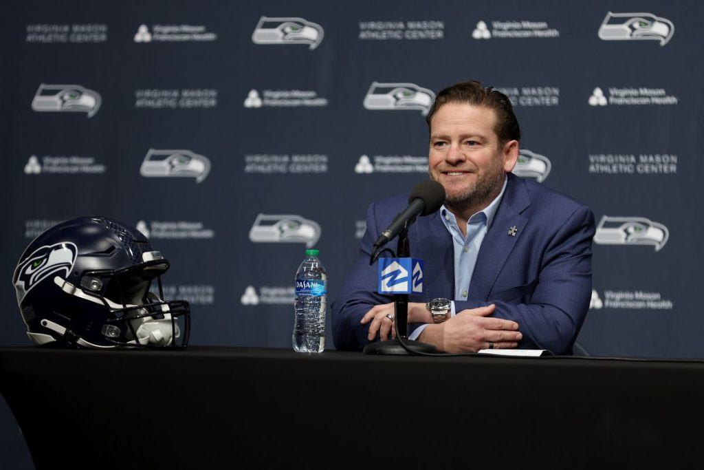 NFL Sets New Salary Cap at $255.4 Million for 2024 Season
