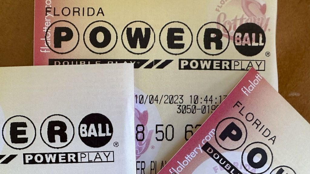 Powerball Jackpot Nears $1 Billion Mark With No Winners Yet