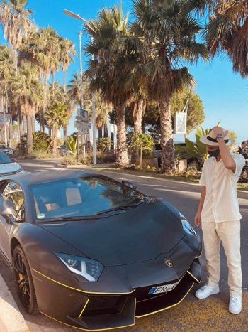 2C908104-BC6F-475D-9476-4AA1081A1B9F