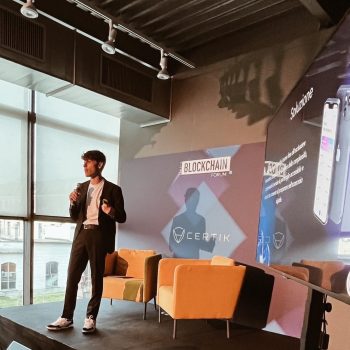 4068ADA3-9CDB-421E-9852-21E1F55DCAC3