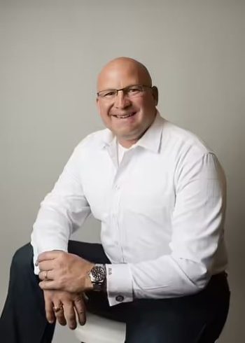 8faba47a-e040-11ec-b81b-9ae62b34de3b