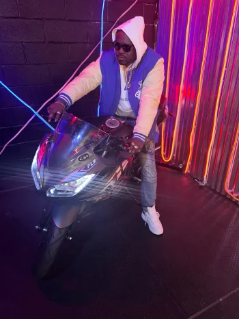 B1CECBEB-3B2D-48C4-B04A-9E218601D732-1