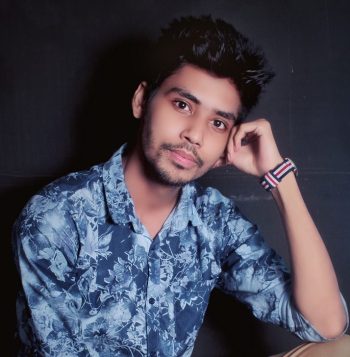 Fayaz-Yasin-Fahim_Artist_Portrait