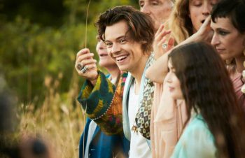 GU592_MEMOIRE-FRAGRANCE_BTS_Press_Crops_300dpi_037