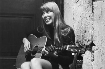 Joni Mitchell's Music Catalogue Makes a Comeback on Spotify