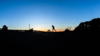 man_running_marathon