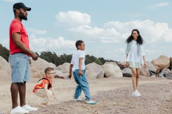 pexels-ron-lach-9035949